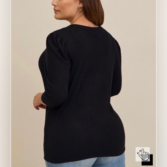 BNWT Torrid hacci Henley 3/4 sleeve ribbed top - Picture 2 of 5